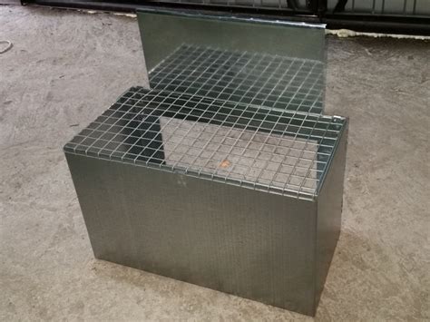 rabbit metal nesting box|large nesting box for rabbits.